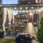 1 Bedroom Cozy In *
